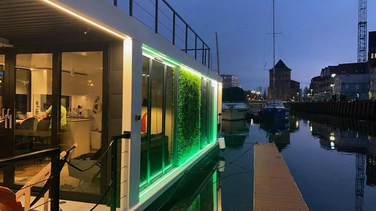 Gold Waterhouse Gdansk Old Town - Houseboat Apartment Poland