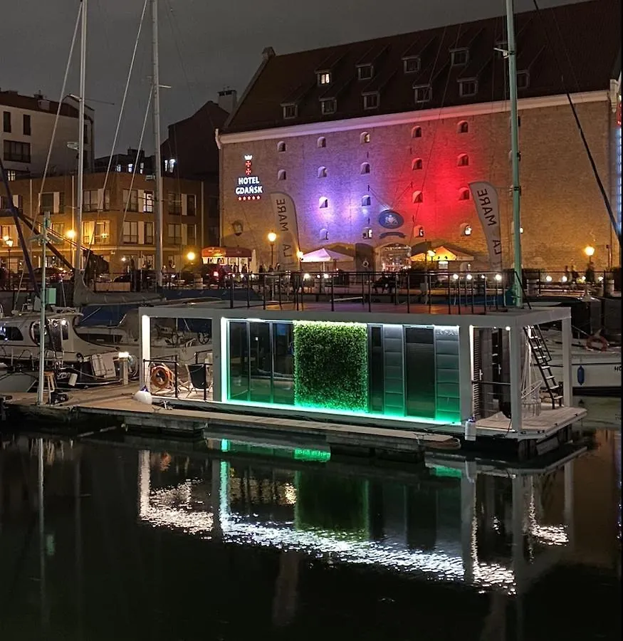 Gold Waterhouse Gdansk Old Town - Houseboat contacts