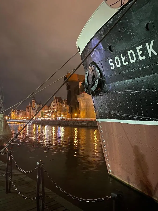 Gold Waterhouse Gdansk Old Town - Houseboat Apartment Poland