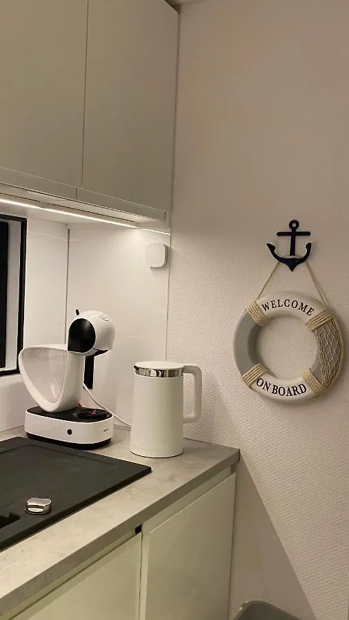 Gold Waterhouse Gdansk Old Town - Houseboat Apartment 0*,  Poland